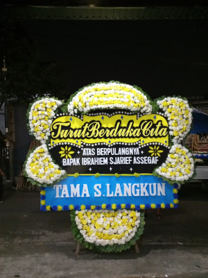 Papan Bunga Duka di Taratara